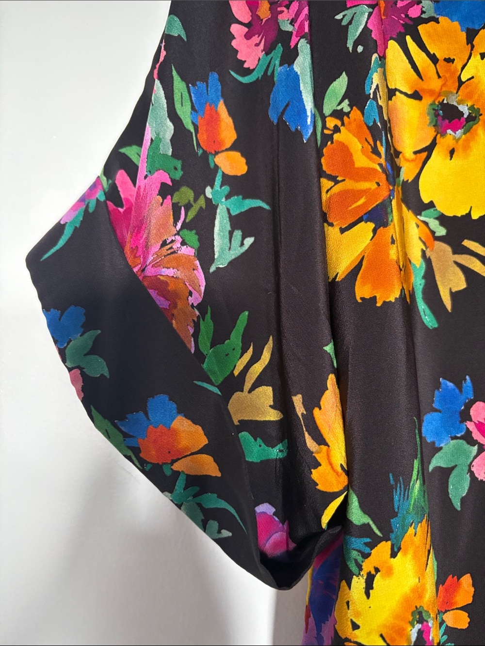 JW 2 Piece Jade Silk Floral Short-Sleeved Top & Matching Wide Legged pants L - Picture 4 of 9